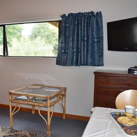 Olivista Bed & Breakfast มาสเตอร์ตัน ภายนอก รูปภาพ